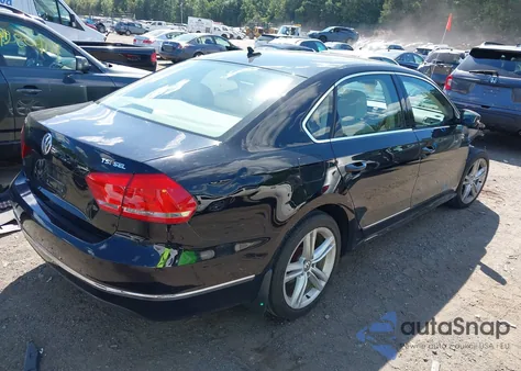 2015 Volkswagen Passat Sel z USA, uszkodzony, nr VIN 1VWCT7A36FC120802